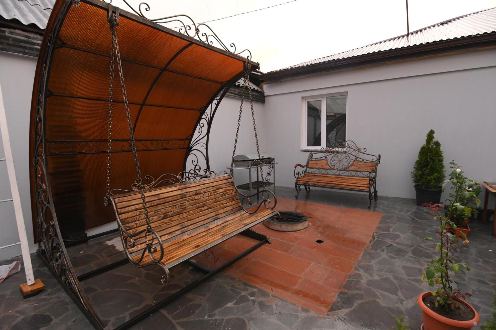 Guest House Gyumri Bagian luar foto